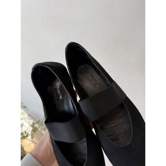 The Flexx Women's Black Suede Slip-On Loafer Small Wedge Mary Jane Shoes 8.5 40 - Picture 2 of 5
